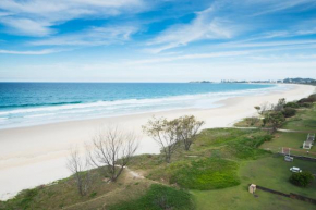 San Simeon Beachfront Apartments Tugun, Surfers Paradise